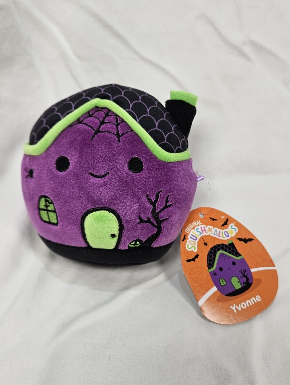 Squishmallows Yvonne NWT The Haunted House 5" Squishmallow S5 #2655